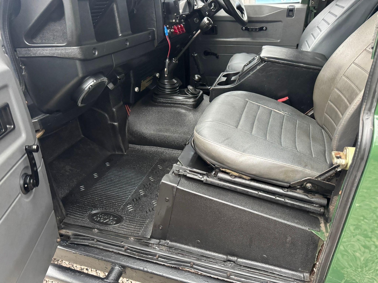 Used Land Rover Defender 2001 for sale - 77456498: Photo 53