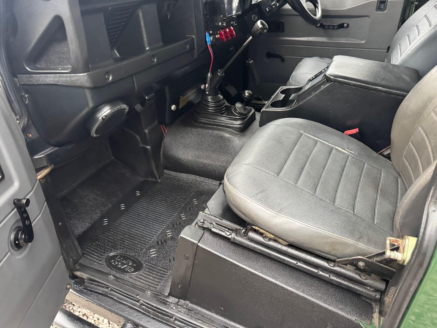 Used Land Rover Defender 2001 for sale - 77456498: Photo 57