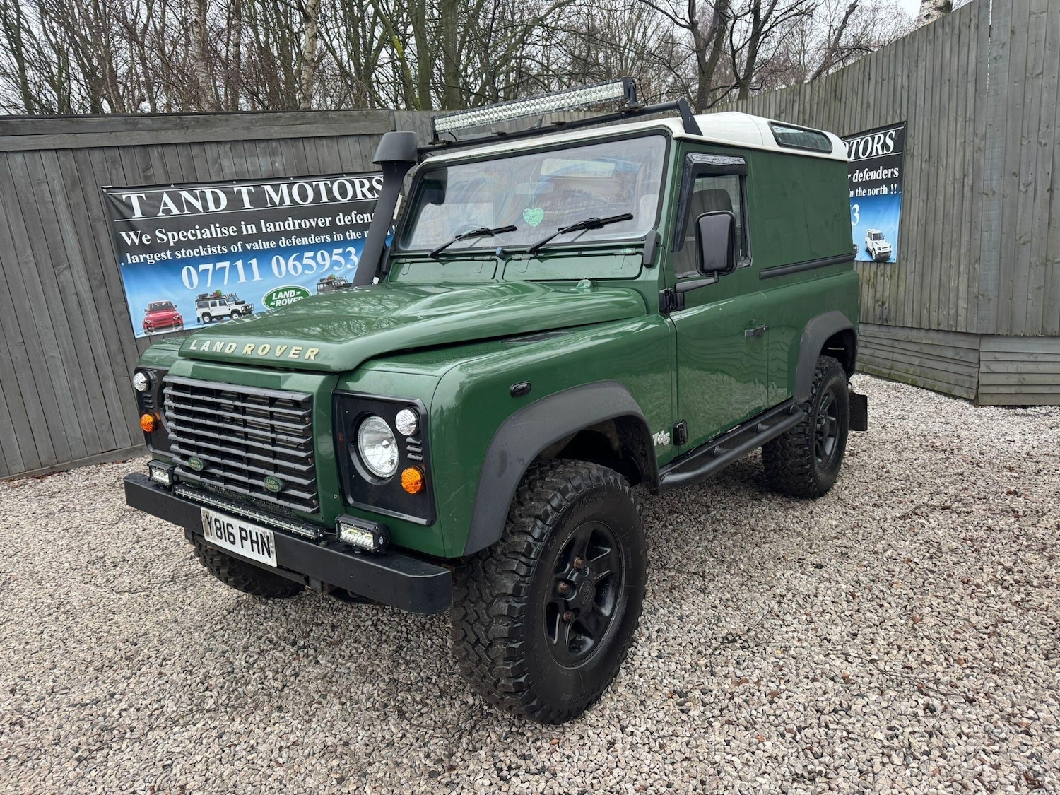 Used Land Rover Defender 2001 for sale - 77456498: Photo 9