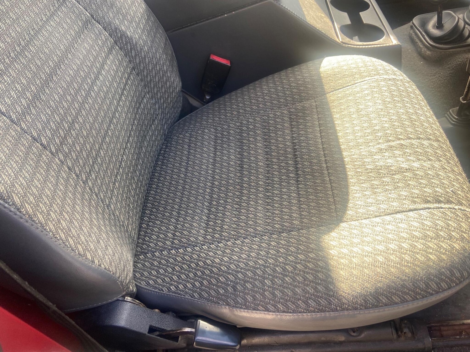 Used Land Rover Defender 90 1996 for sale - 77637881: Photo 15