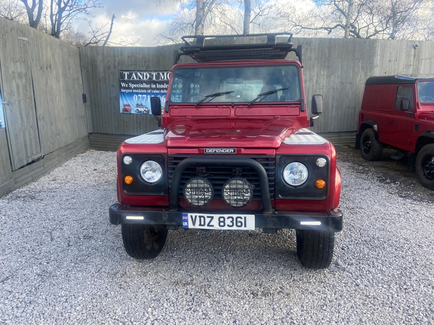 Used Land Rover Defender 90 1996 for sale - 77637881: Photo 2