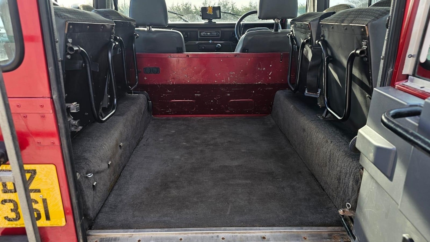 Used Land Rover Defender 90 1996 for sale - 77637881: Photo 22