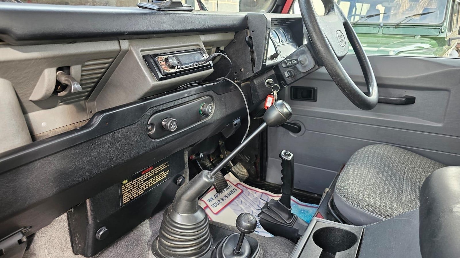 Used Land Rover Defender 90 1996 for sale - 77637881: Photo 24