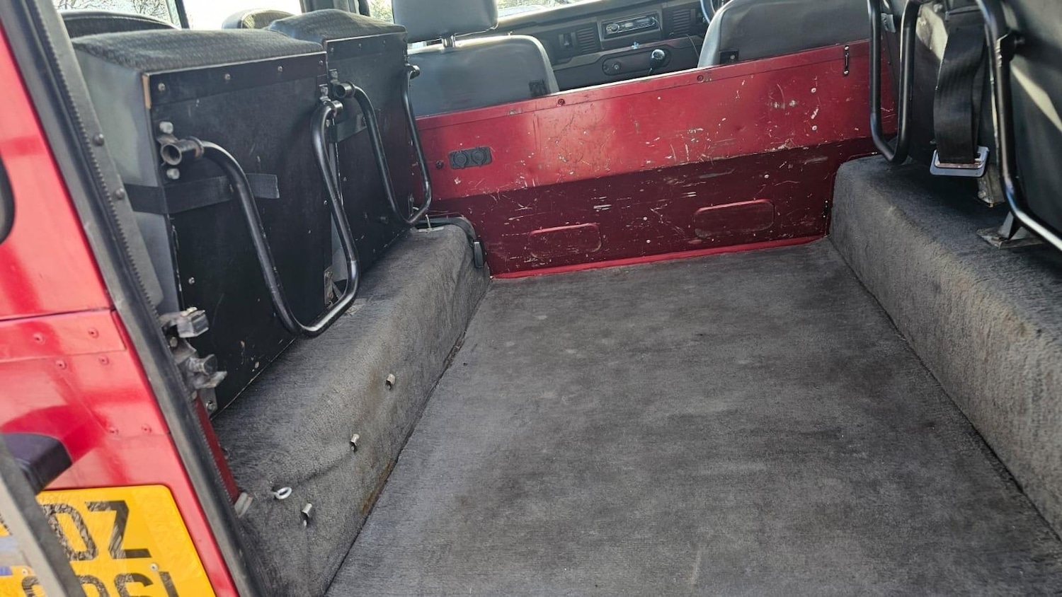 Used Land Rover Defender 90 1996 for sale - 77637881: Photo 34