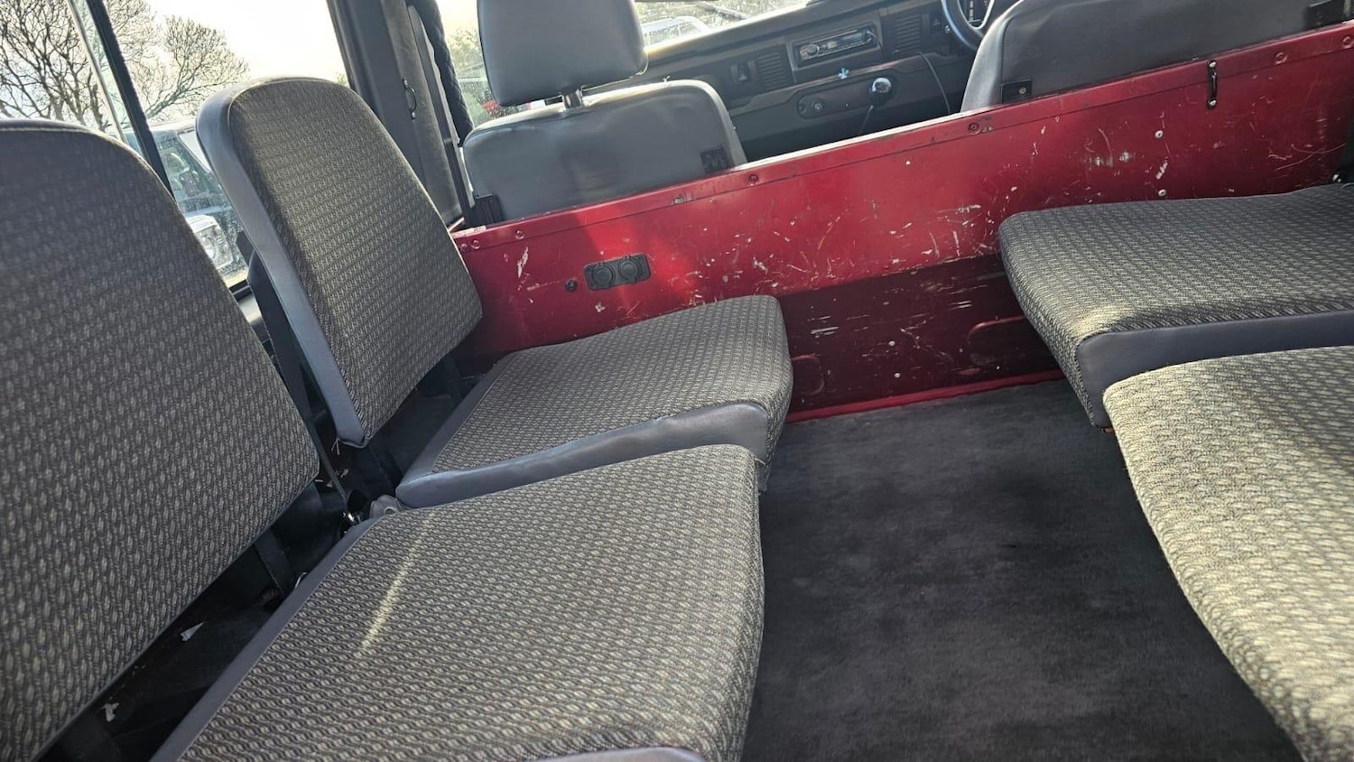 Used Land Rover Defender 90 1996 for sale - 77637881: Photo 35