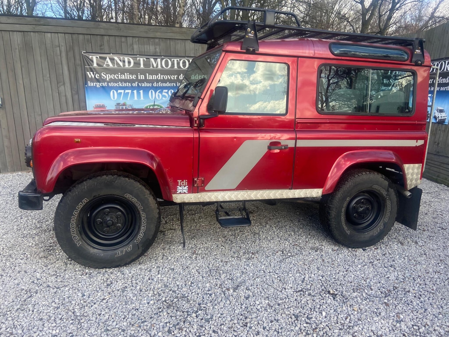 Used Land Rover Defender 90 1996 for sale - 77637881: Photo 4