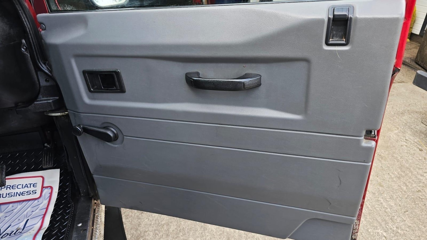 Used Land Rover Defender 90 1996 for sale - 77637881: Photo 43