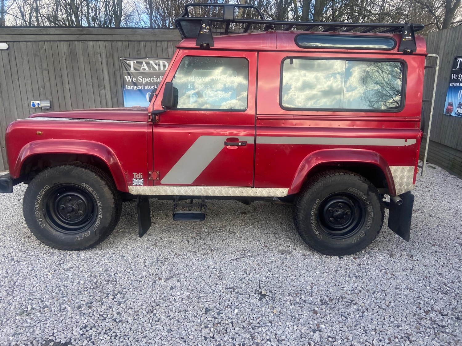 Used Land Rover Defender 90 1996 for sale - 77637881: Photo 9