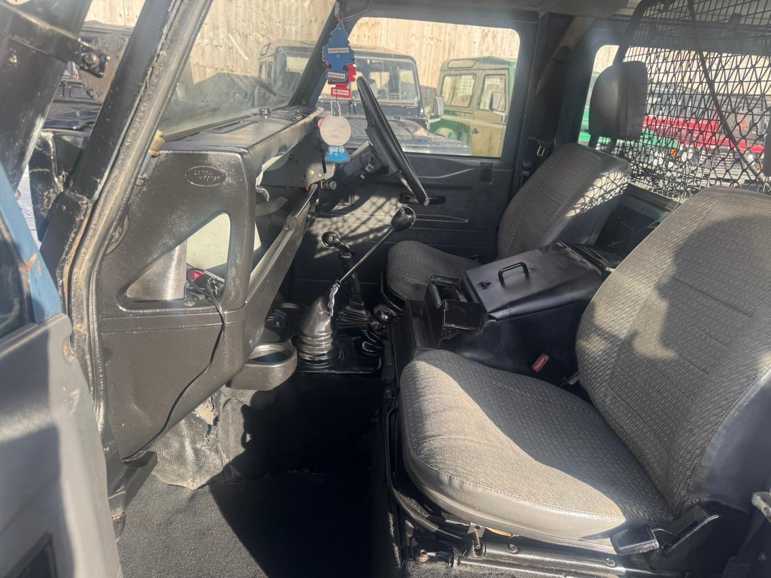 Used Land Rover Defender 90 1990 for sale - 76020314: Photo 10