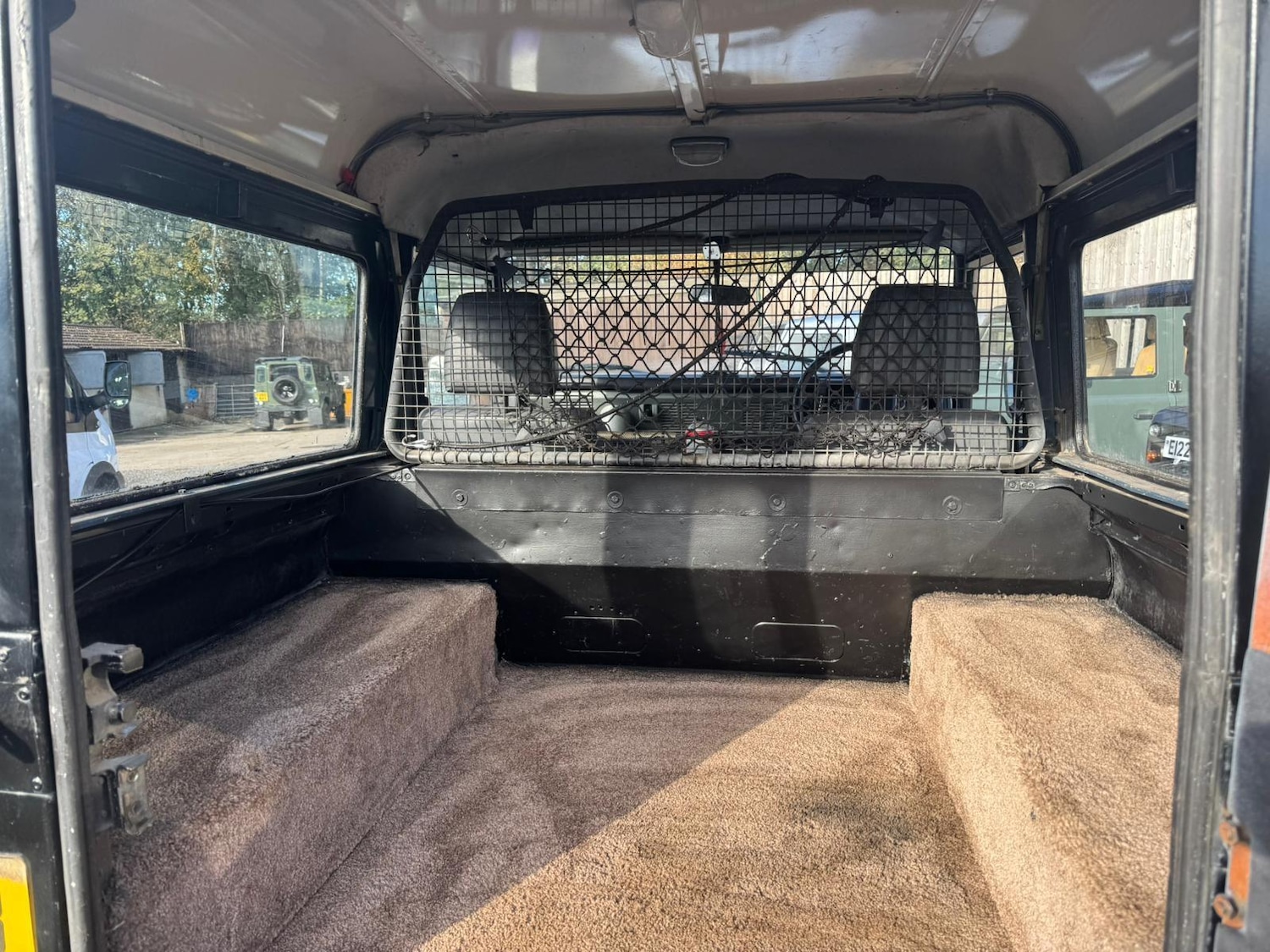 Used Land Rover Defender 90 1990 for sale - 76020314: Photo 15