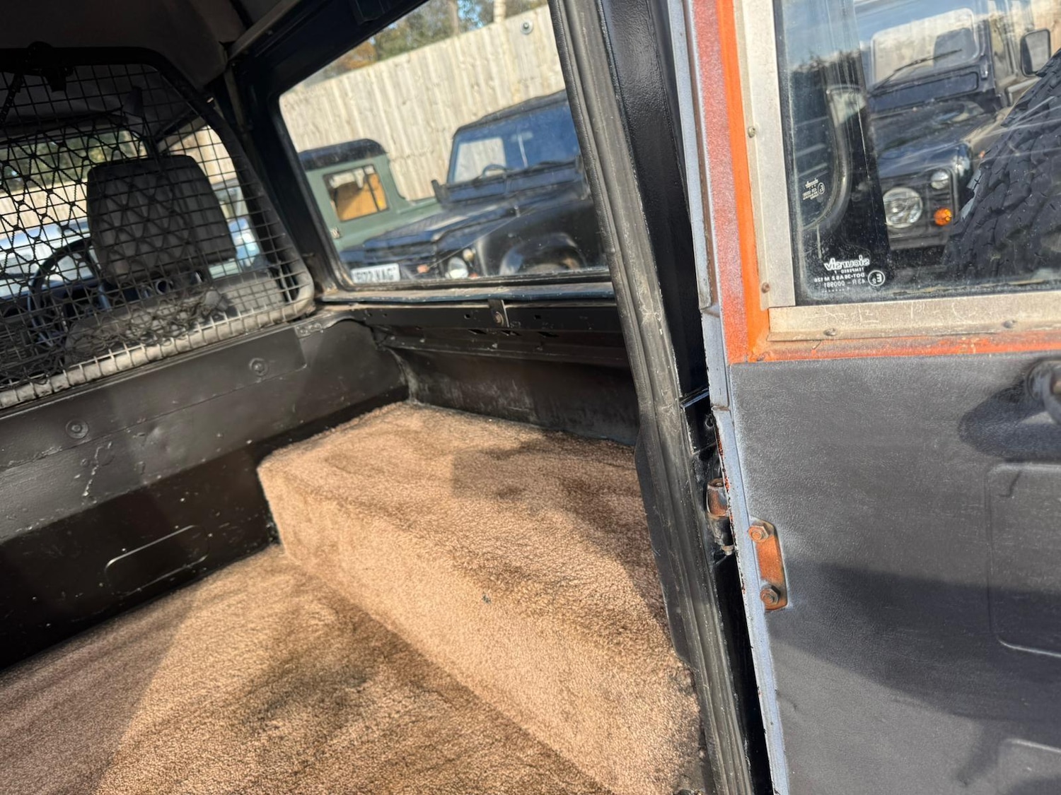 Used Land Rover Defender 90 1990 for sale - 76020314: Photo 35