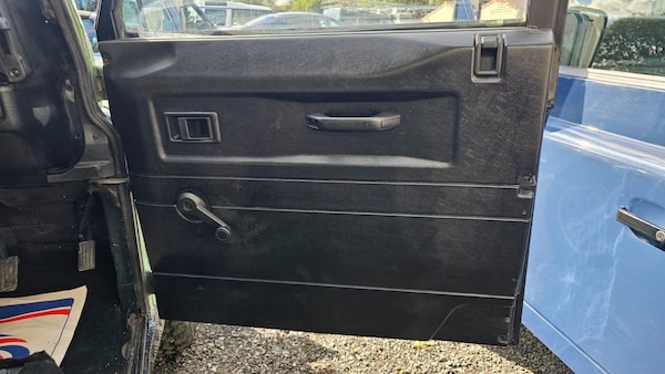Used Land Rover Defender 90 1990 for sale - 76020314: Photo 73