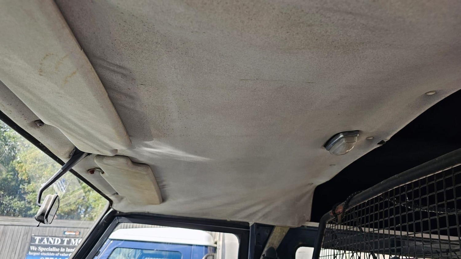 Used Land Rover Defender 90 1990 for sale - 76020314: Photo 74