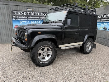 Used Land Rover Defender 2010 for sale - 75740817: Photo