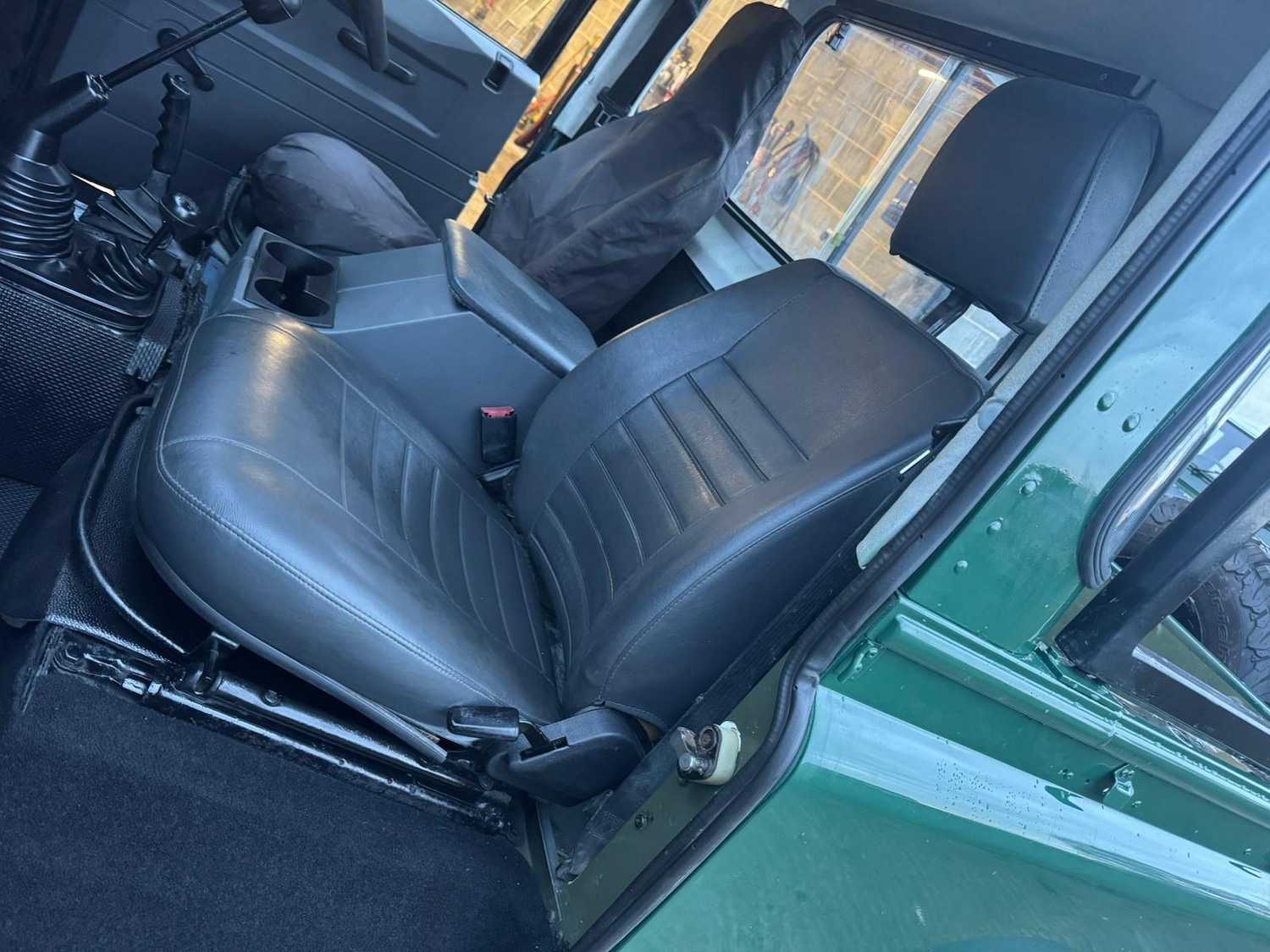 Used Land Rover Defender 90 1992 for sale - 76832306: Photo 21