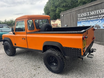 Used Land Rover Defender 110 2002 for sale - 79049721: Photo
