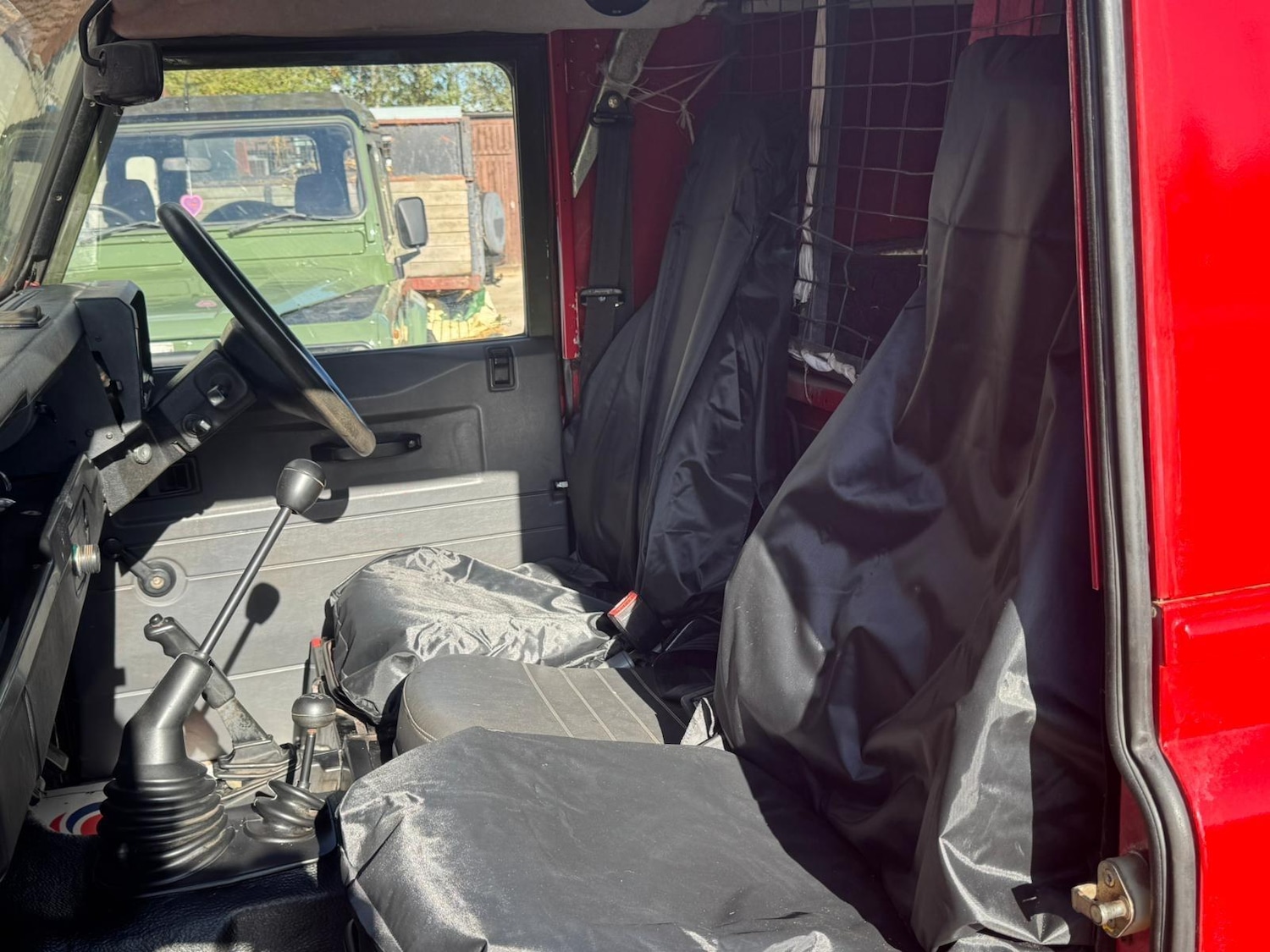 Used Land Rover Defender 90 1993 for sale - 76671201: Photo 13