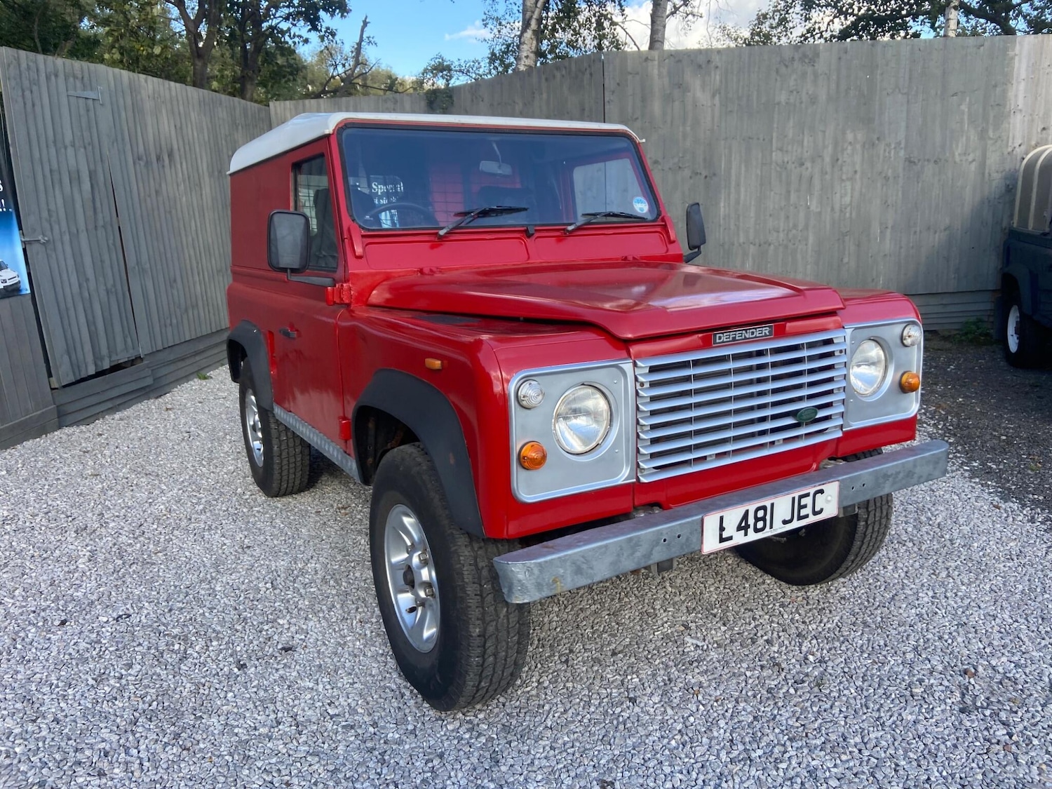 Used Land Rover Defender 90 1993 for sale - 76671201: Photo 32