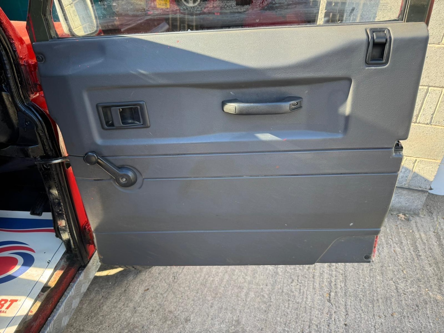 Used Land Rover Defender 90 1993 for sale - 76671201: Photo 46