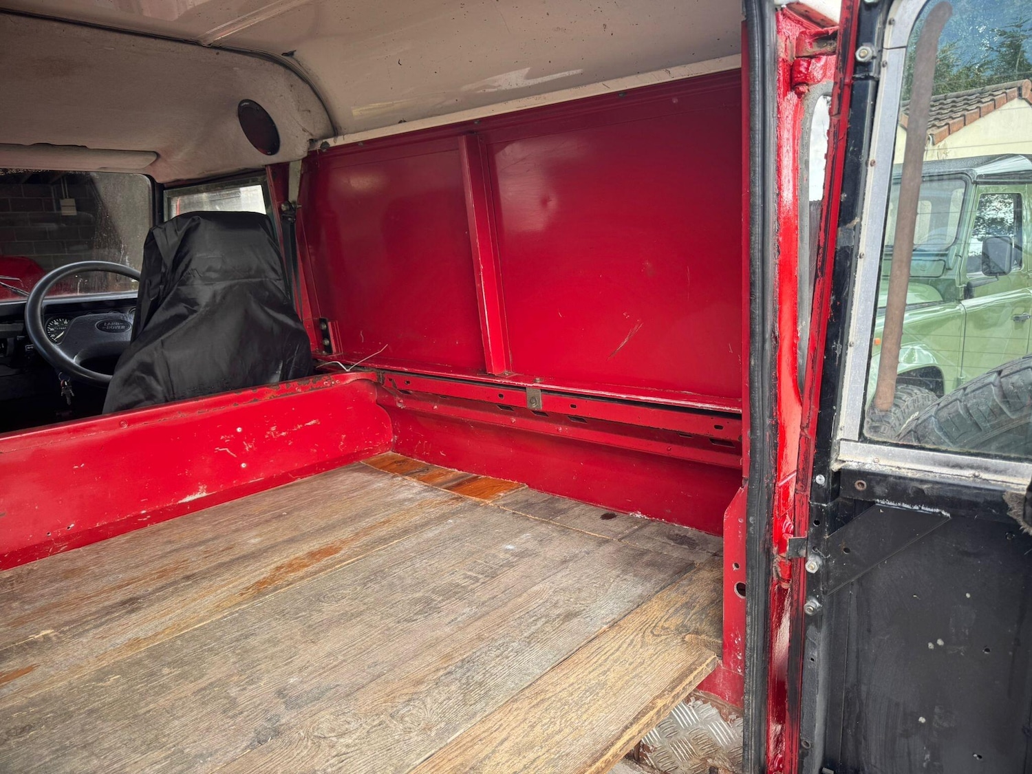 Used Land Rover Defender 90 1993 for sale - 76671201: Photo 50