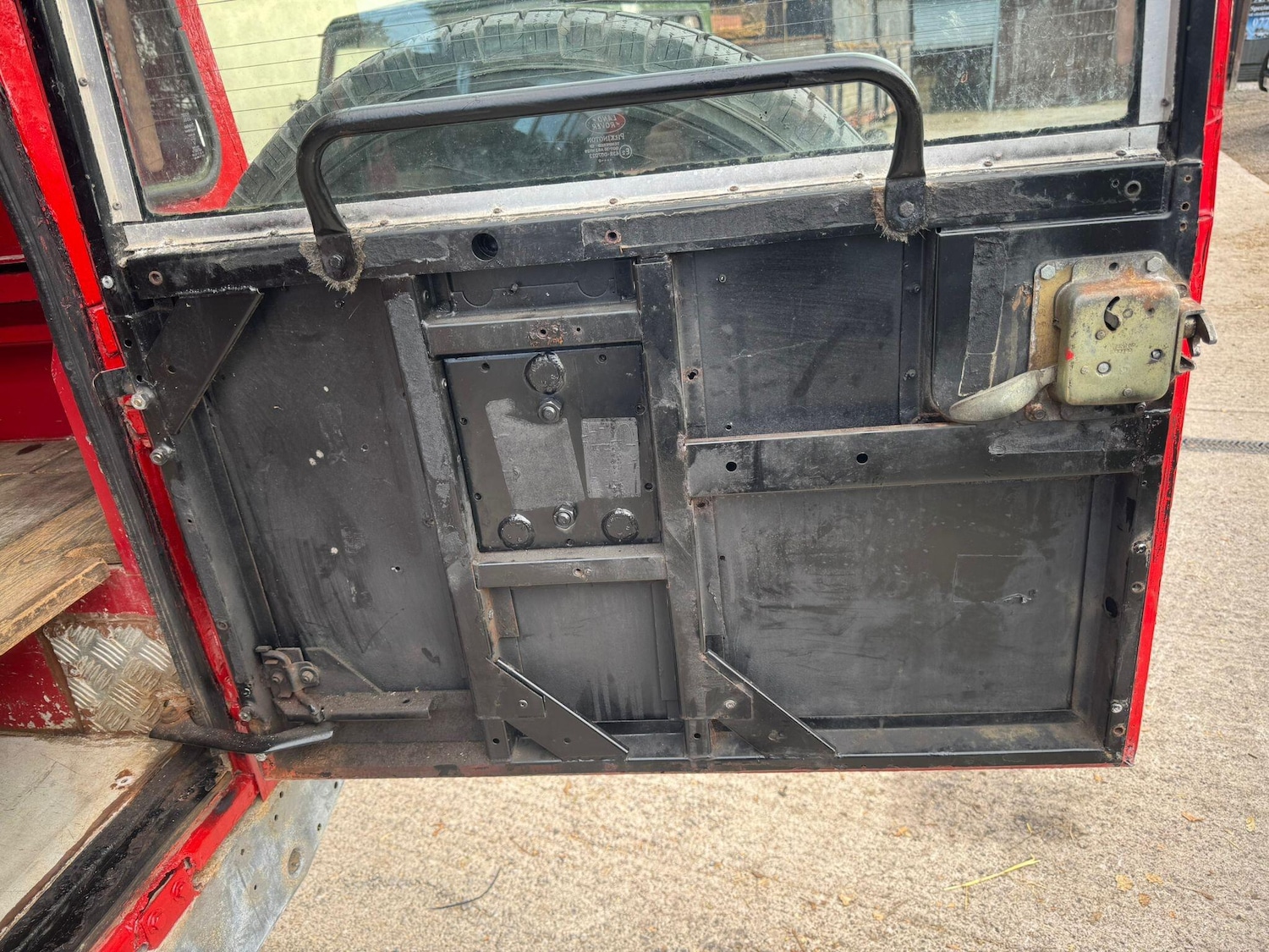 Used Land Rover Defender 90 1993 for sale - 76671201: Photo 52