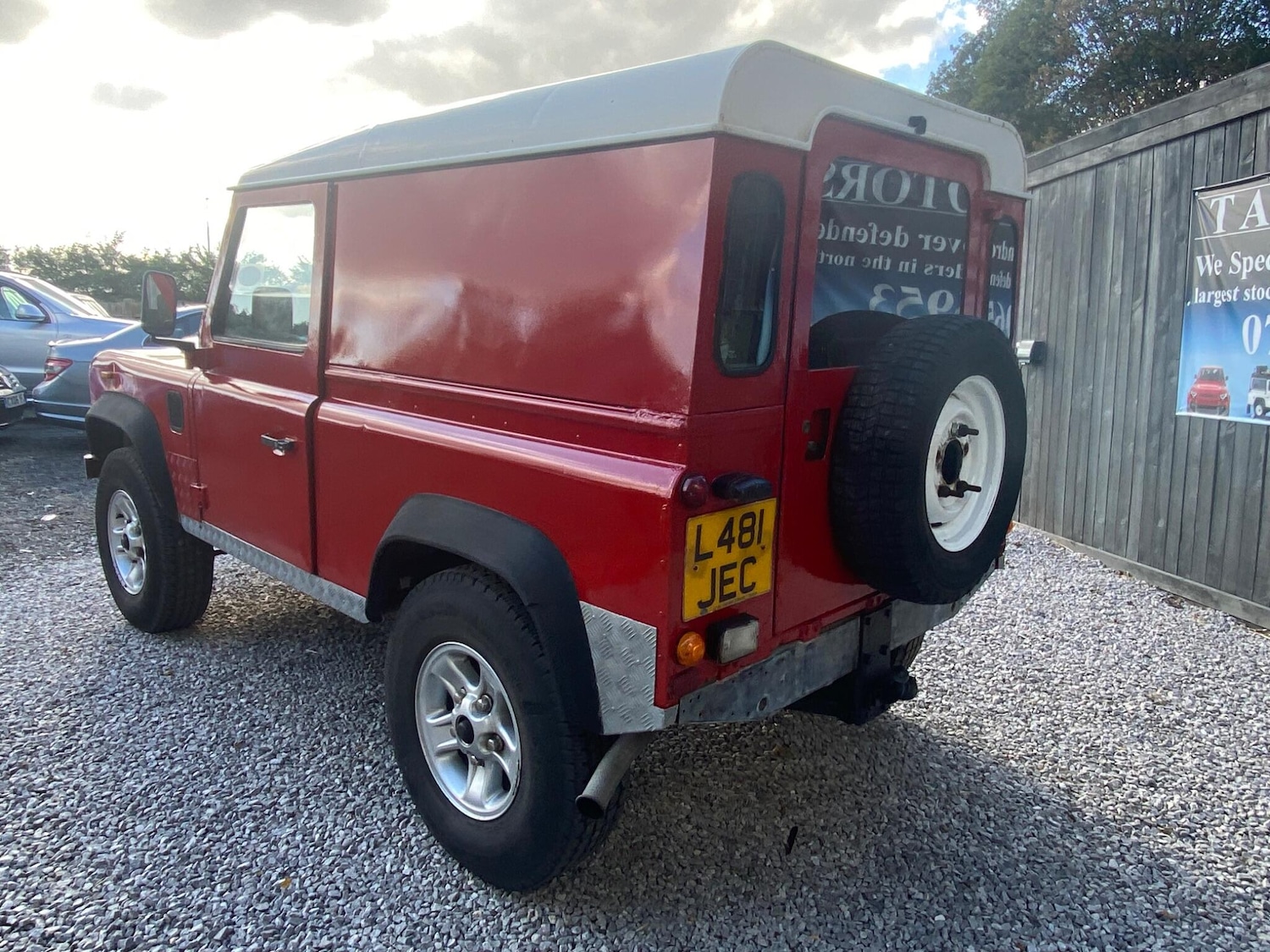 Used Land Rover Defender 90 1993 for sale - 76671201: Photo 8