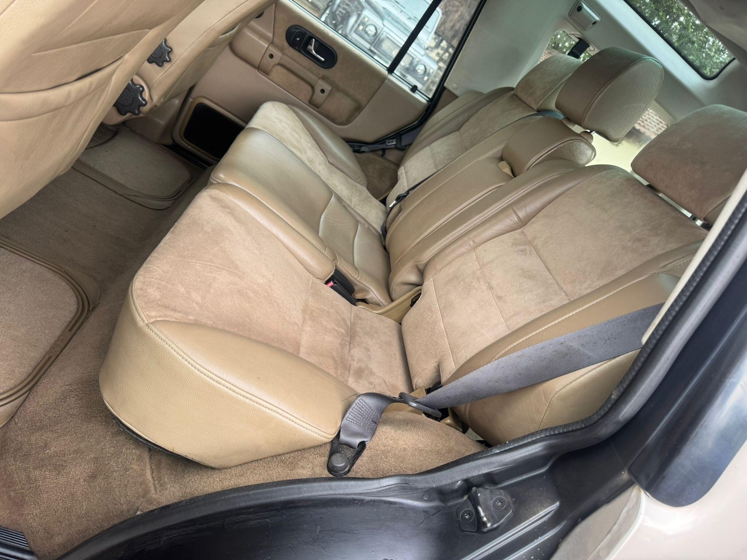 Used Land Rover Discovery 2001 for sale - 76440927: Photo 75