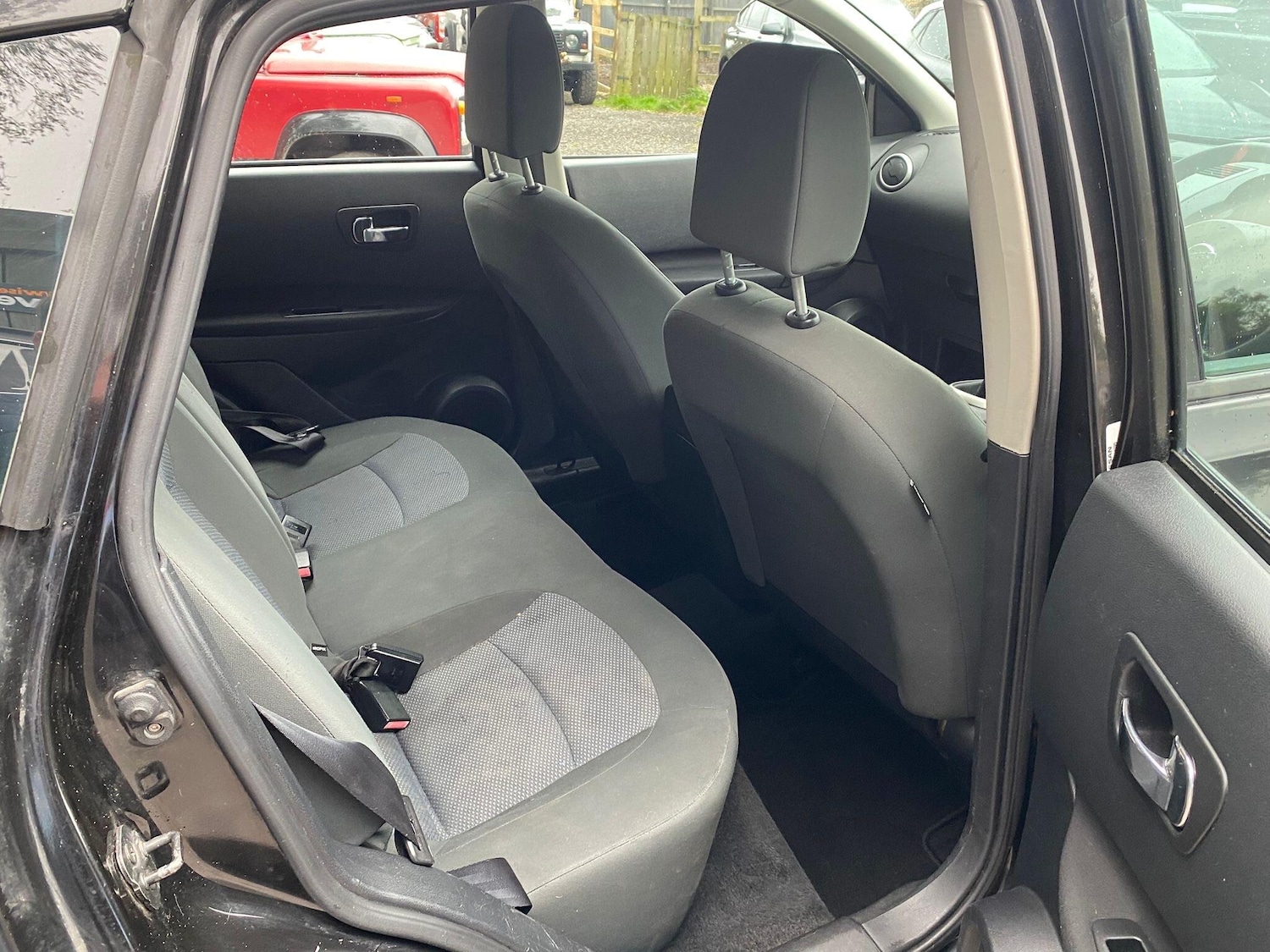 Used Nissan Qashqai 2011 for sale - 76380950: Photo 13