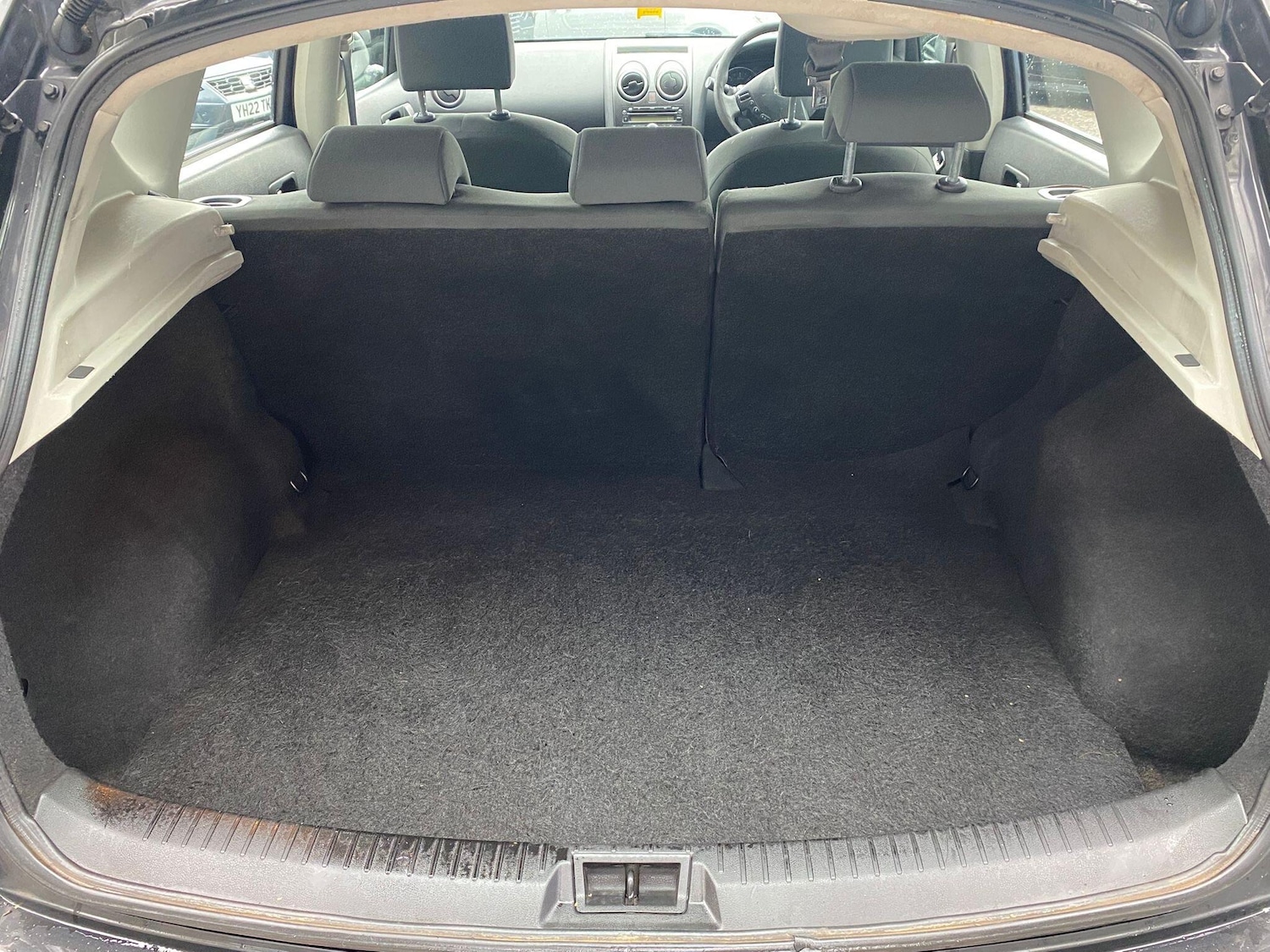 Used Nissan Qashqai 2011 for sale - 76380950: Photo 14