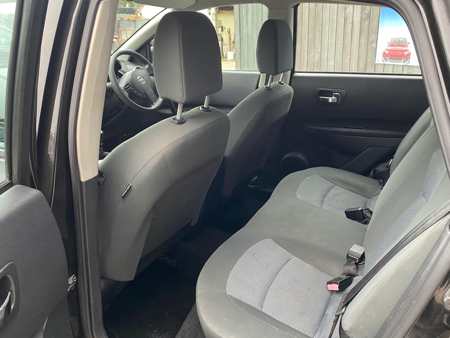 Used Nissan Qashqai 2011 for sale - 76380950: Photo 16