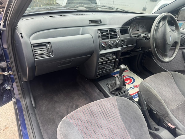 Used Ford Escort for sale - 76167007: Photo 67
