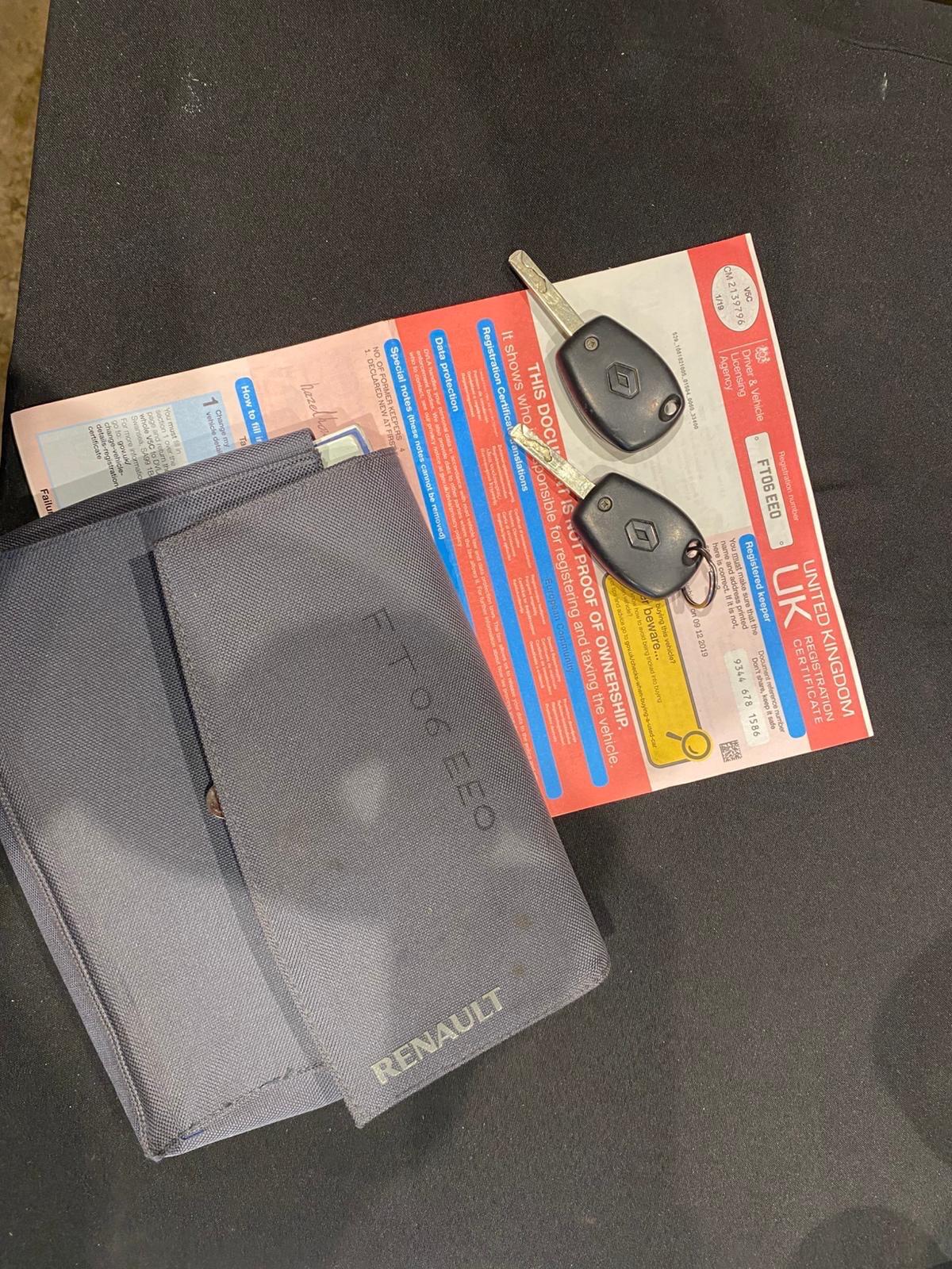 Used Renault Clio for sale - 77784235: Photo 46