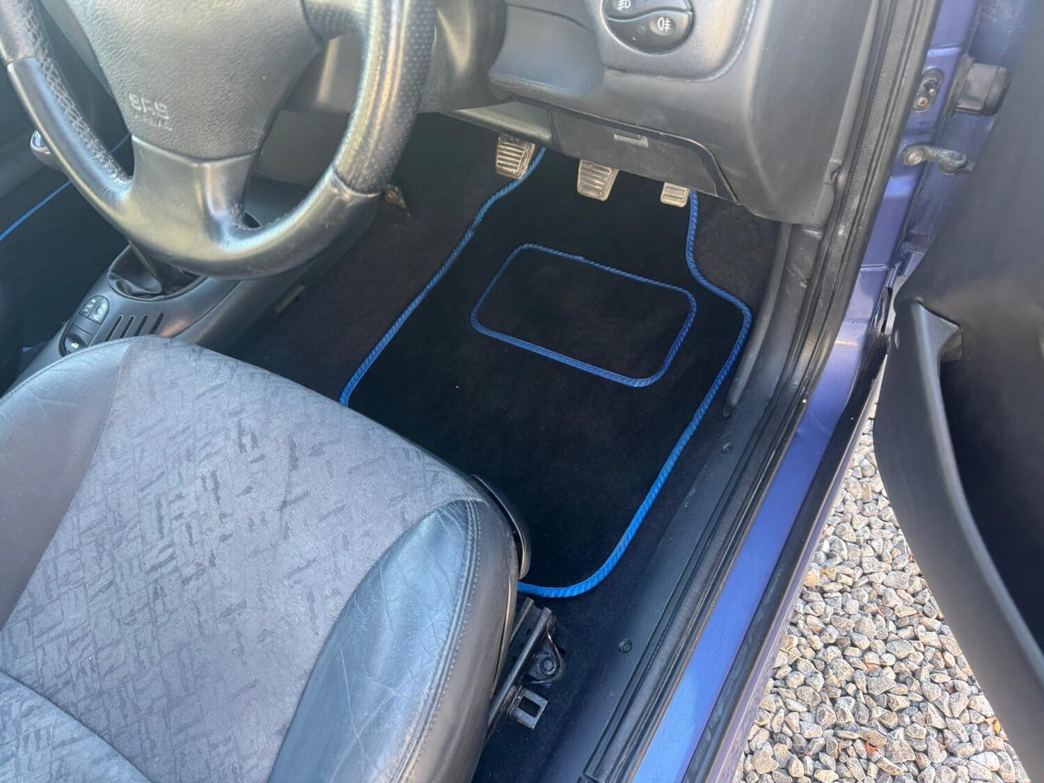 Used Ford Escort for sale - 77049889: Photo 44