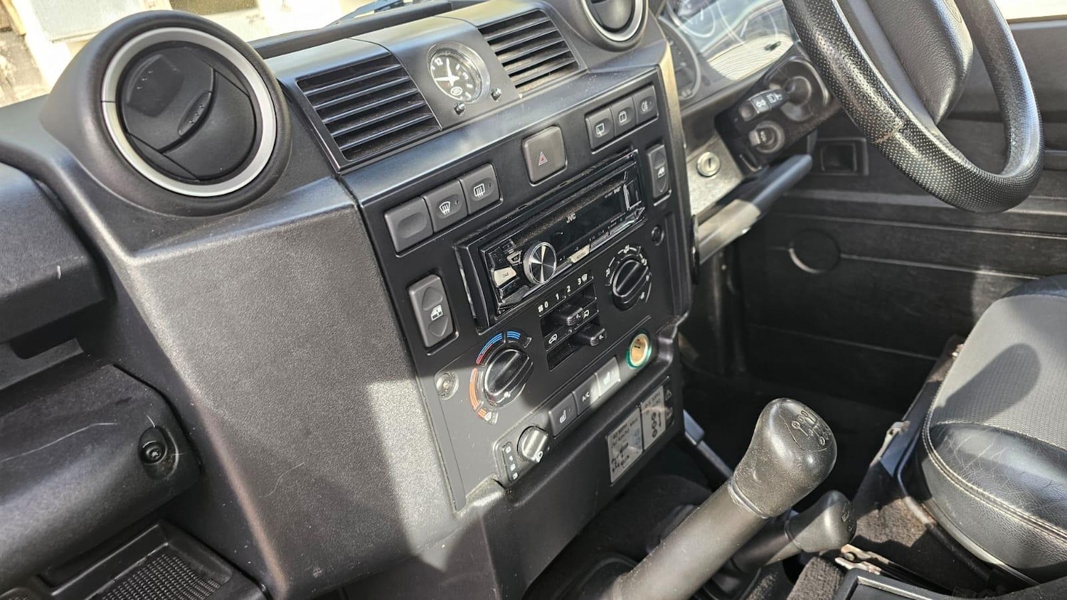 Used Land Rover Defender 90 2007 for sale - 76408614: Photo 12