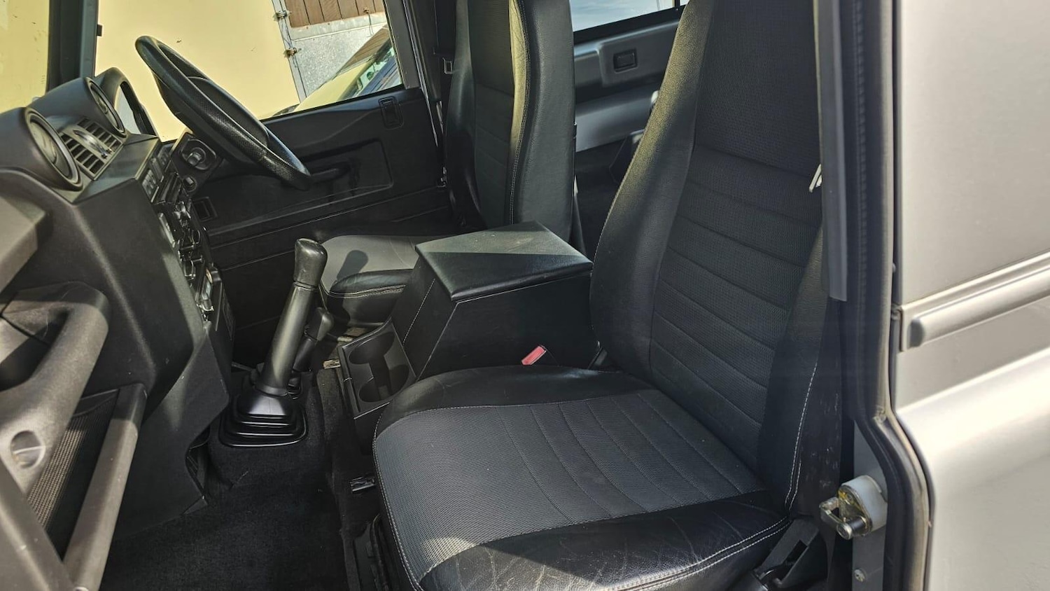 Used Land Rover Defender 90 2007 for sale - 76408614: Photo 72