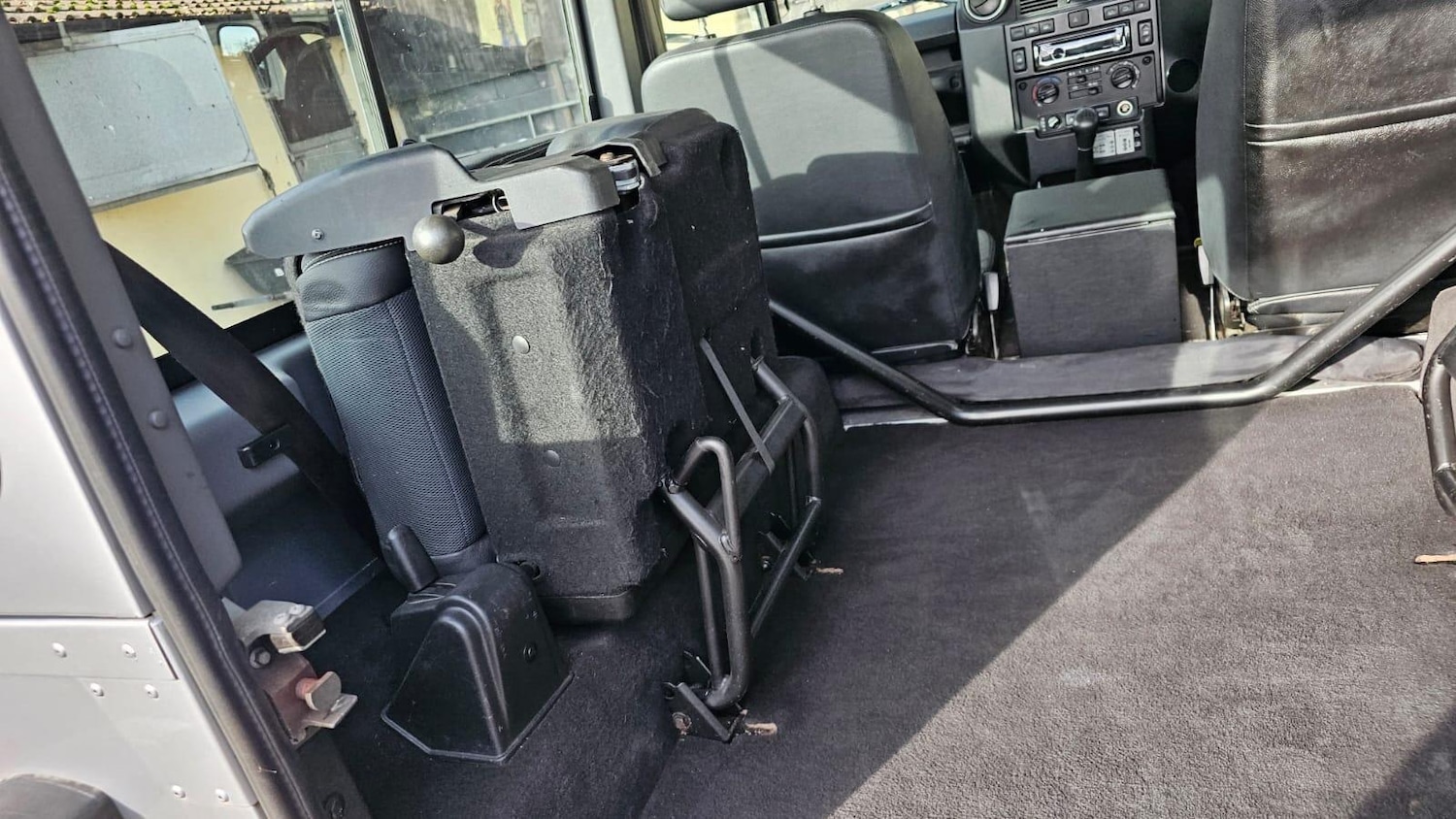 Used Land Rover Defender 90 2007 for sale - 76408614: Photo 74