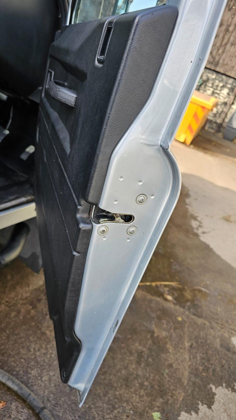 Used Land Rover Defender 90 2007 for sale - 76408614: Photo 97