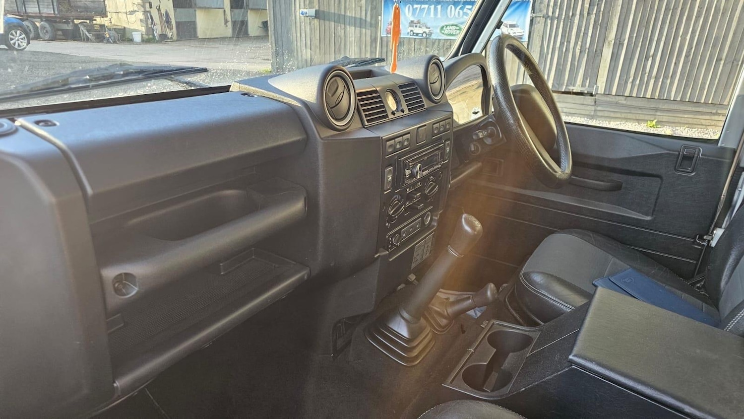 Used Land Rover Defender 90 2007 for sale - 76408614: Photo 98