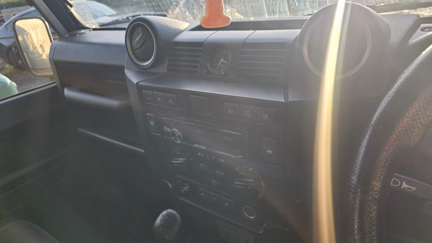 Used Land Rover Defender 90 2007 for sale - 76408614: Photo 99