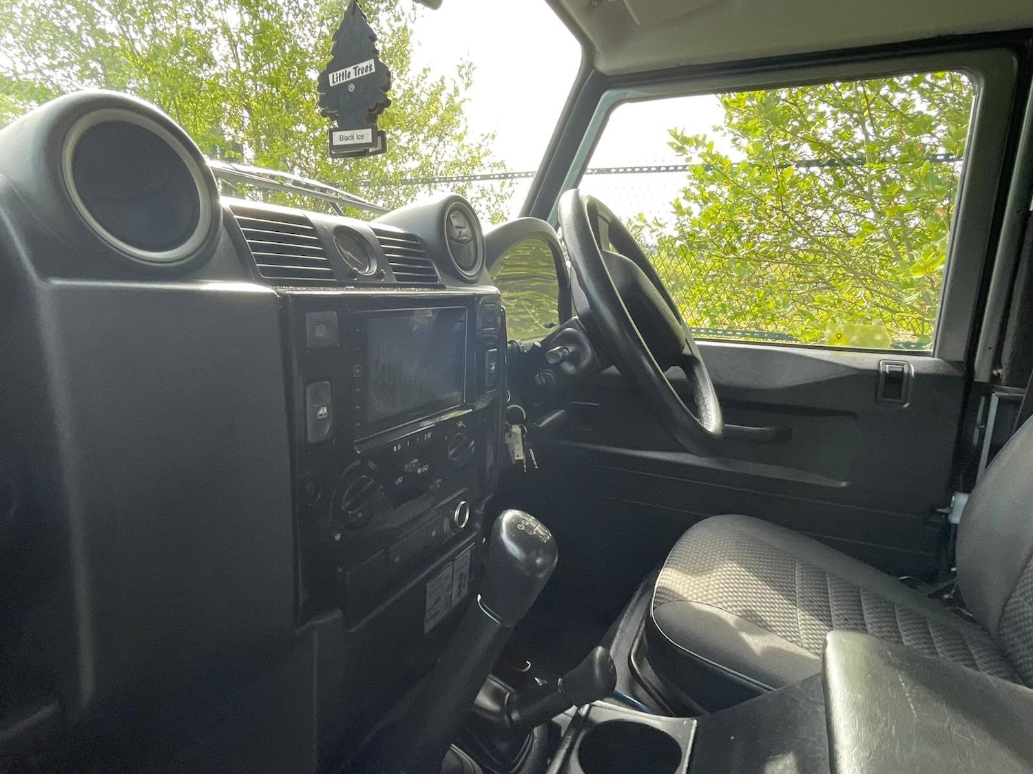 Used Land Rover Defender 2007 for sale - 76990302: Photo 6