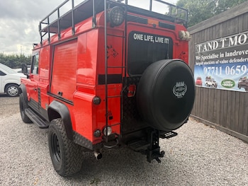 Used Land Rover Defender 2009 for sale - 79544044: Photo