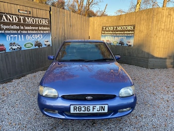 Used Ford Escort 1998 for sale - 77330462: Photo