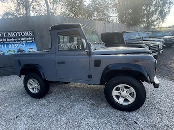 Used Land Rover Defender 90 1999 for sale - 75601513: Photo