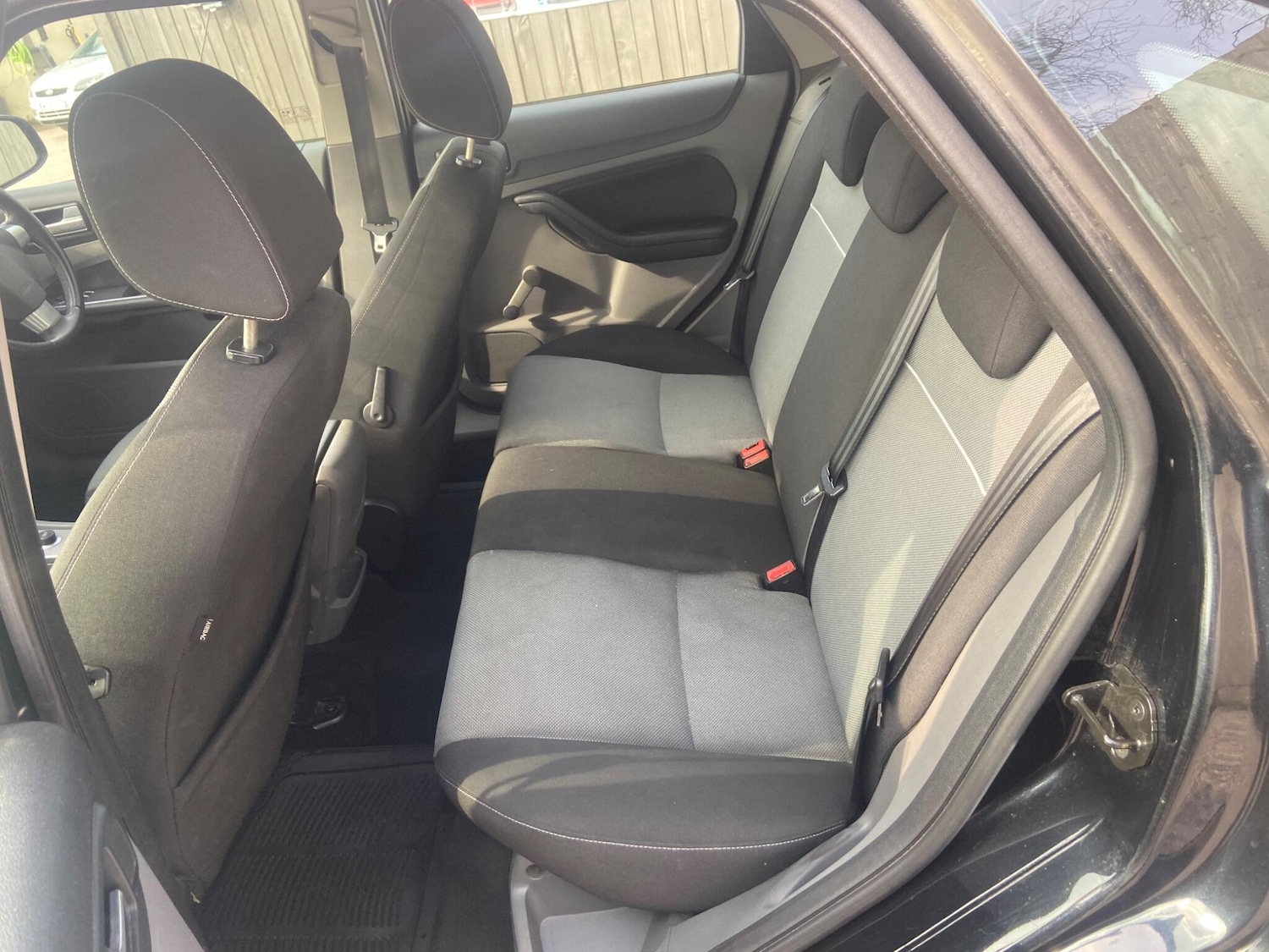 Used Ford Focus 2010 for sale - 77956997: Photo 25