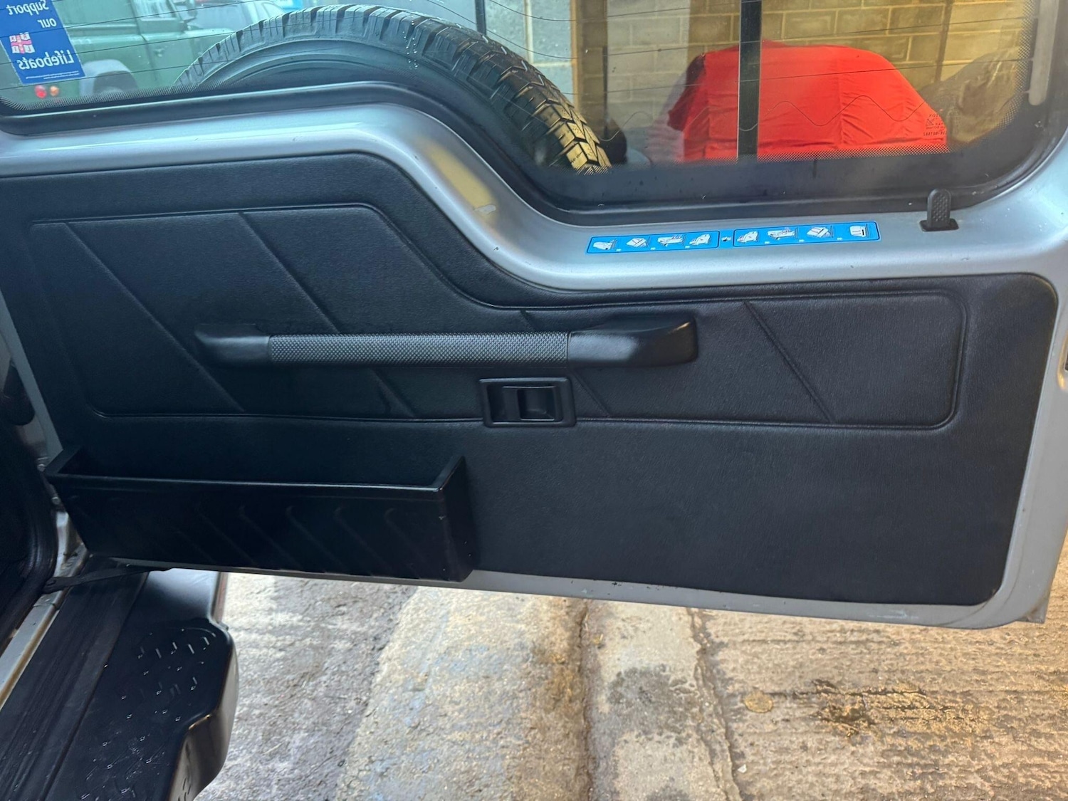 Used Land Rover Discovery 2003 for sale - 77015498: Photo 86