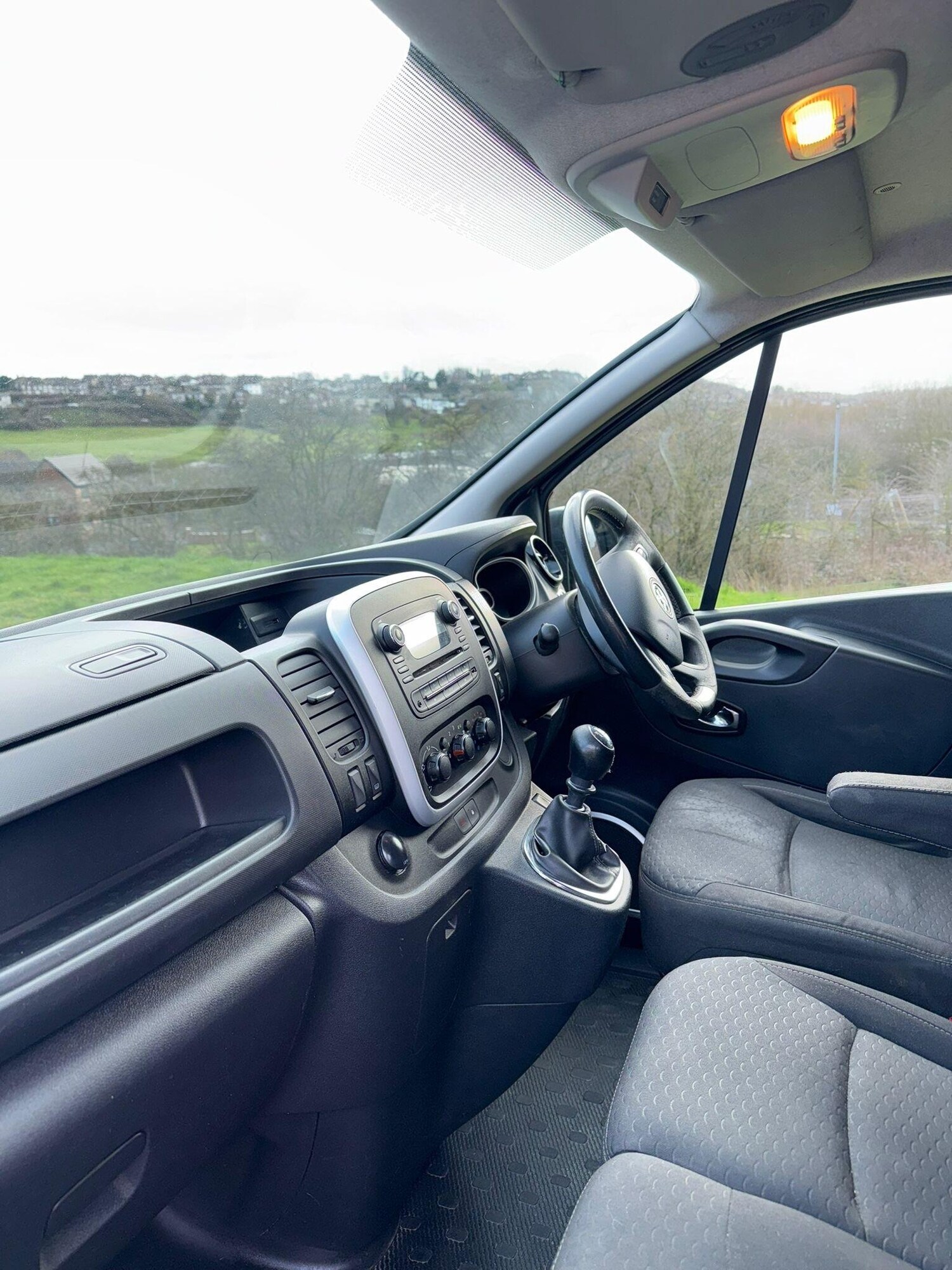 Used Vauxhall Vivaro 2015 for sale - 77637810: Photo 32