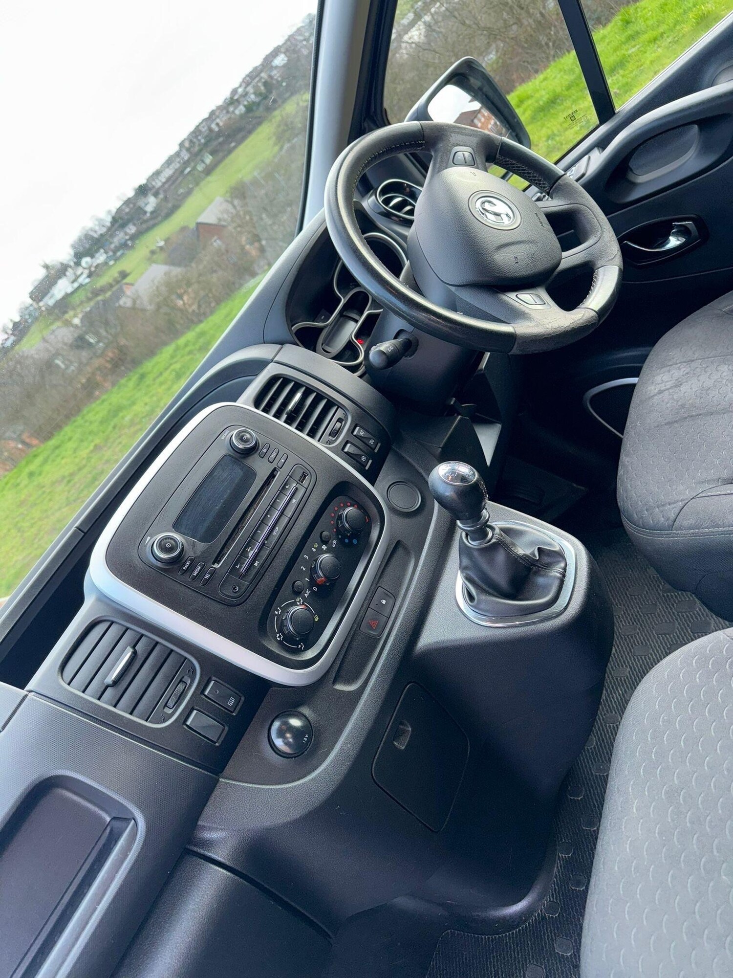 Used Vauxhall Vivaro 2015 for sale - 77637810: Photo 37