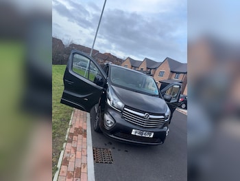 Used Vauxhall Vivaro 2015 for sale - 77637810: Photo