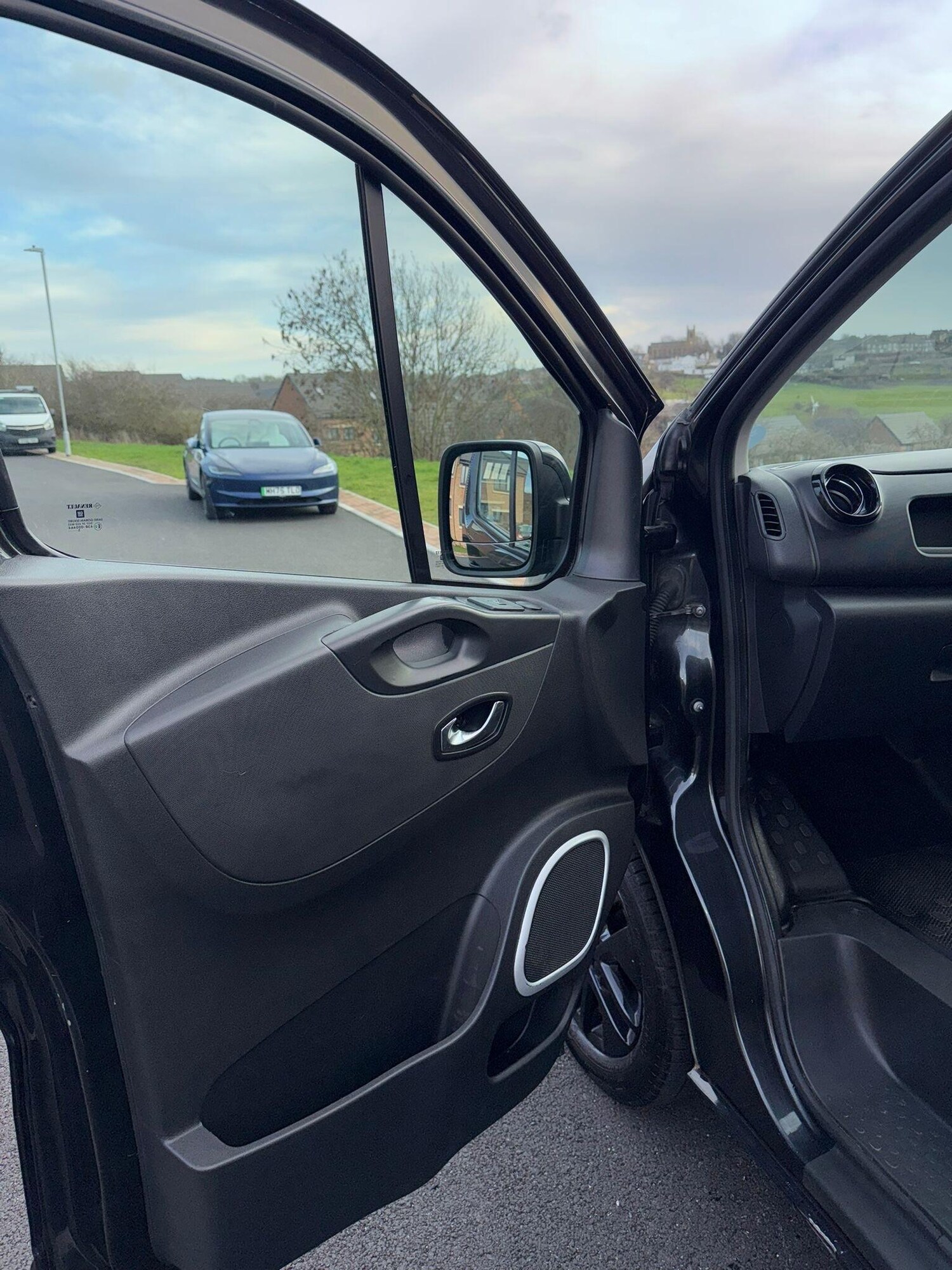 Used Vauxhall Vivaro 2015 for sale - 77637810: Photo 41