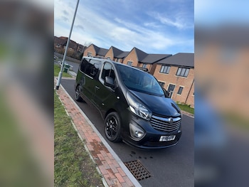 Used Vauxhall Vivaro 2015 for sale - 77637810: Photo